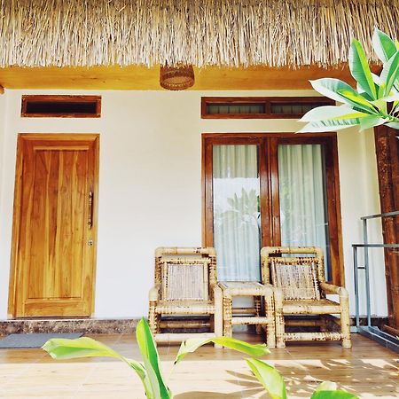 Peraja Bungalows Loyok Sangyang Luaran gambar