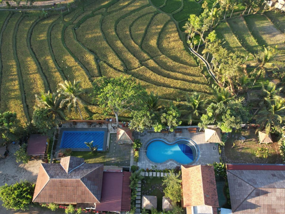 Peraja Bungalows Loyok Sangyang Luaran gambar