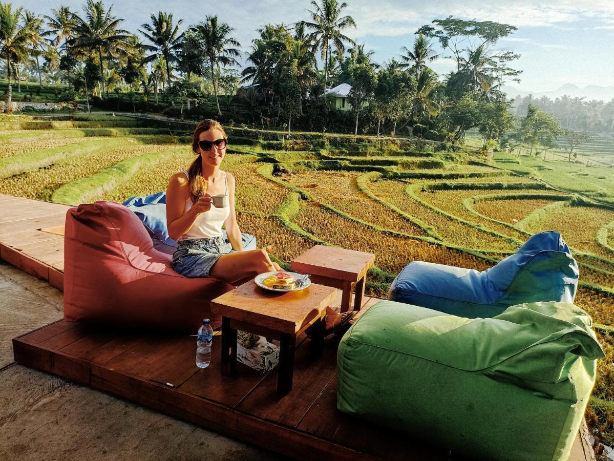 Peraja Bungalows Loyok Sangyang Luaran gambar