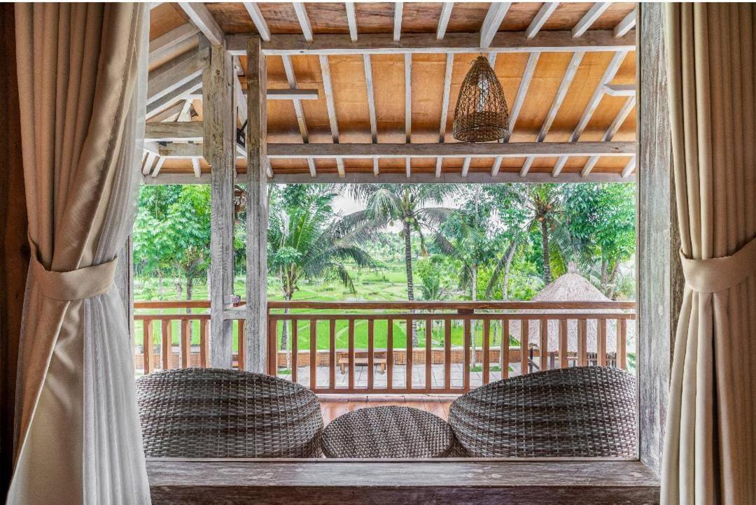 Peraja Bungalows Loyok Sangyang Luaran gambar