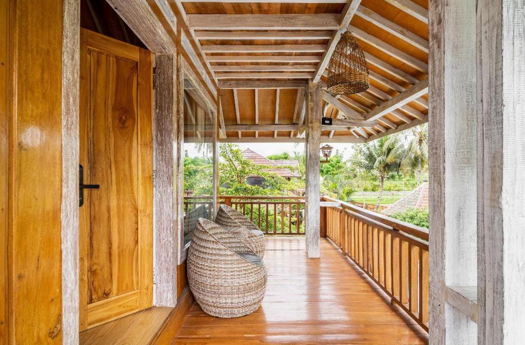 Peraja Bungalows Loyok Sangyang Luaran gambar