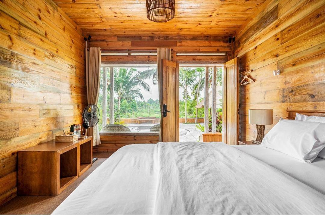 Peraja Bungalows Loyok Sangyang Luaran gambar
