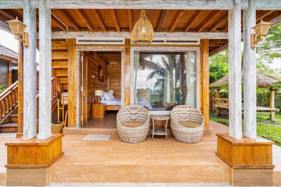 Peraja Bungalows Loyok Sangyang Luaran gambar