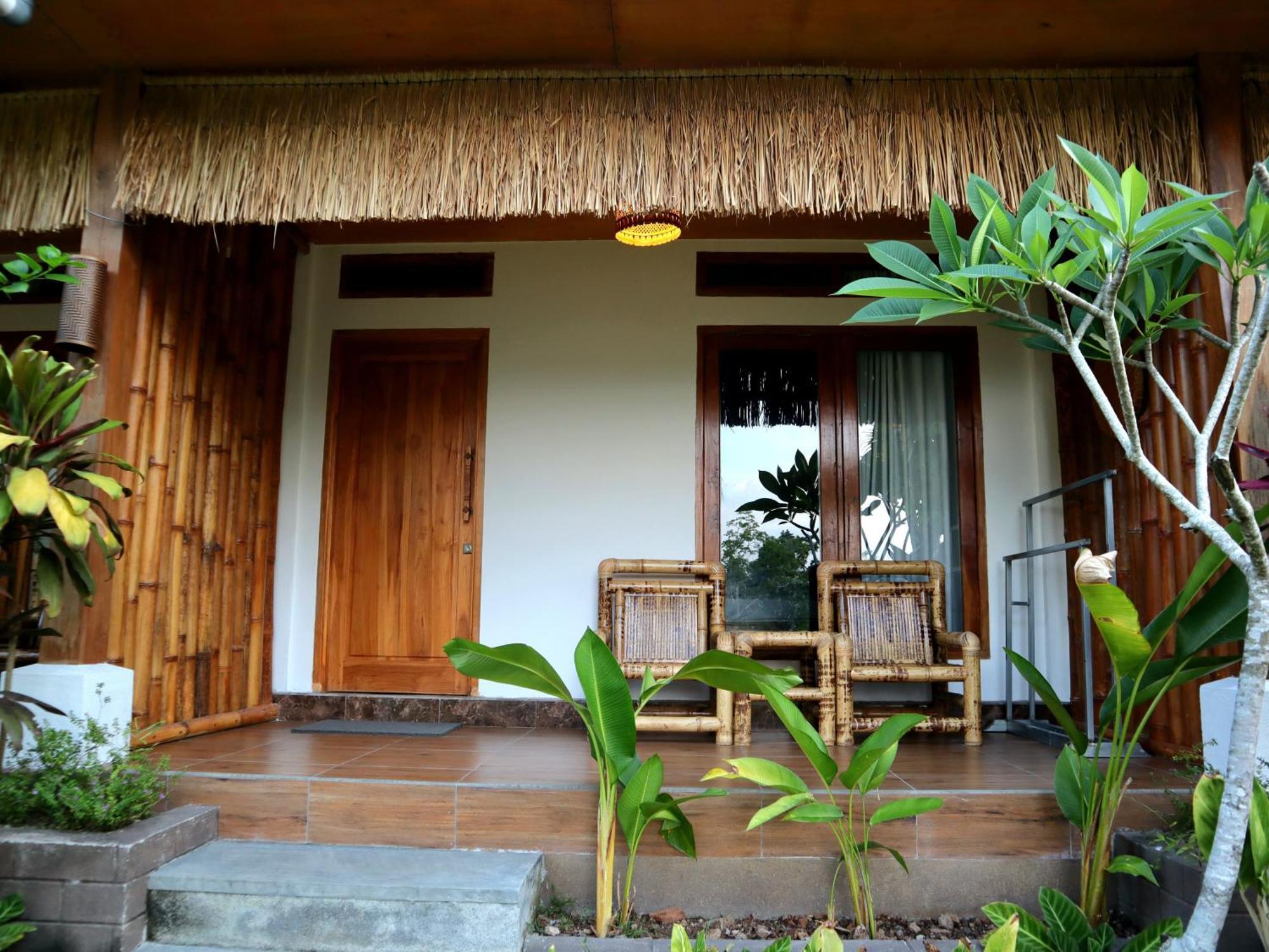 Peraja Bungalows Loyok Sangyang Bilik gambar