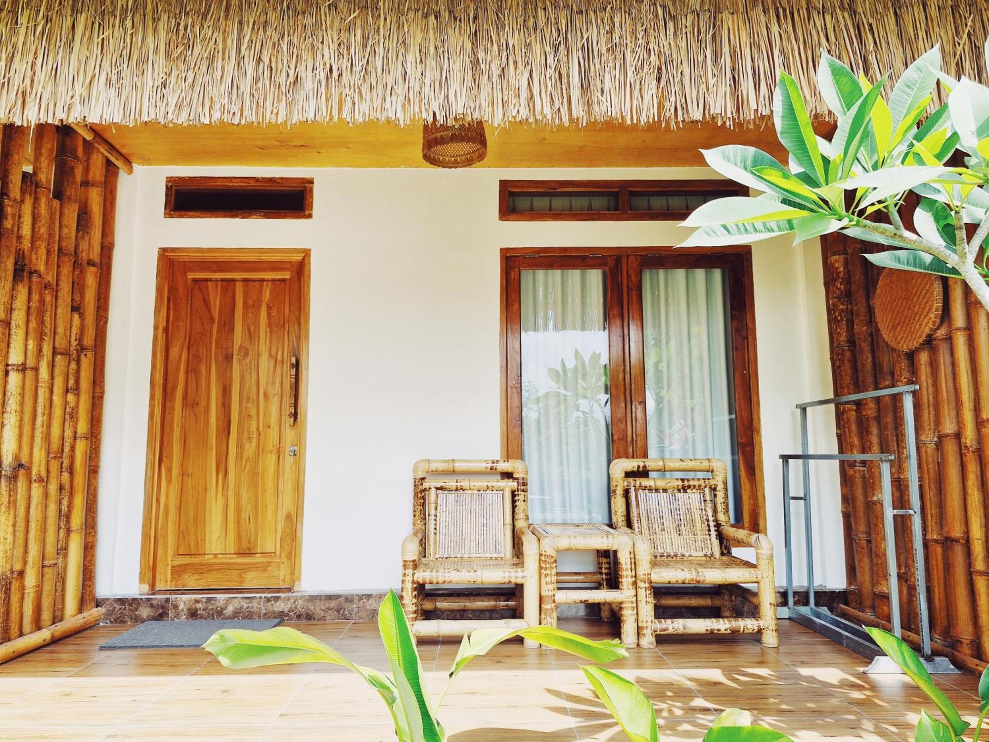 Peraja Bungalows Loyok Sangyang Luaran gambar
