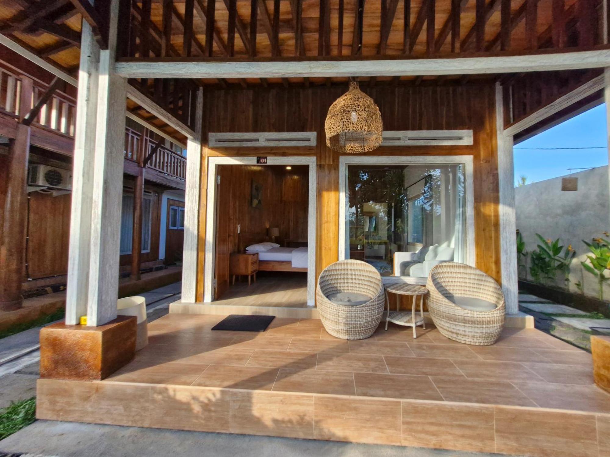 Peraja Bungalows Loyok Sangyang Bilik gambar